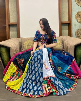 Navy Blue Navratri Lehenga Choli With Dupatta 5