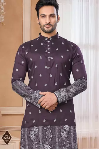 Wine kurta pajama set with zari embroidery & fancy buttons