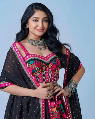 Black Pink Navratri Lehenga Choli With Dupatta 4