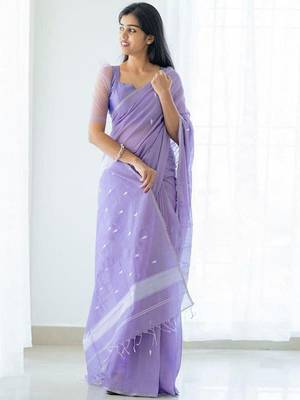 Lavender & Silver-Toned Woven Design Zari Saree with blouse  3
