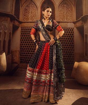 Red Black Navratri Lehenga Choli With Dupatta 2