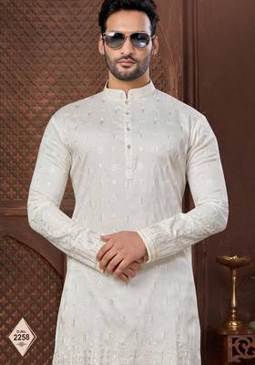 Cream kurta pajama set with zari embroidery & fancy buttons 2