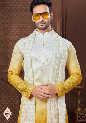 Yellow to off-white double-shaded kurta pajama set with zari work & fancy buttons 2