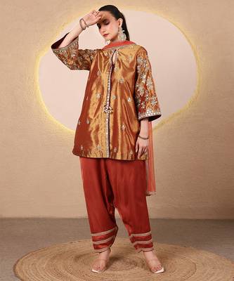 Rust orange embroidered tissue kurta set 2