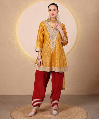 Mustard yellow embroidered crushed tissue kurta set 1