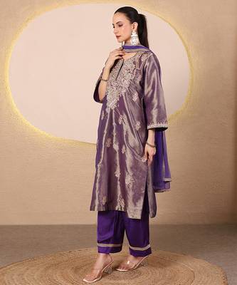Purple embroidered tissue kurta set 2