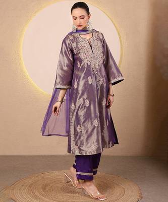 Purple embroidered tissue kurta set 4