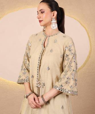 Gold and green embroidered chanderi kurta set 5