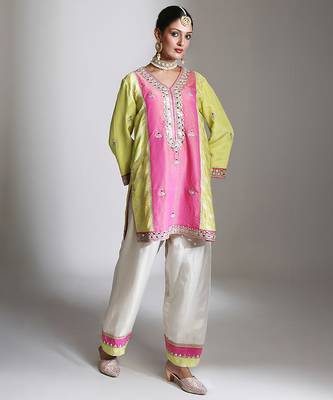 Lime green and pink embroidered tissue kurta set 3