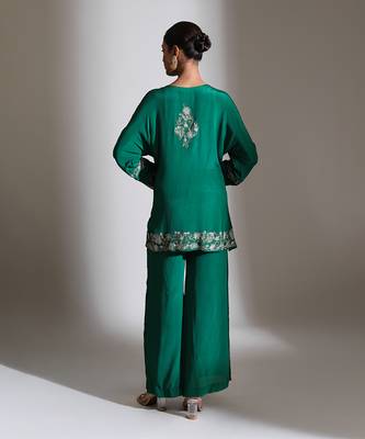 Emerald green embroidered crepe co ord set 2