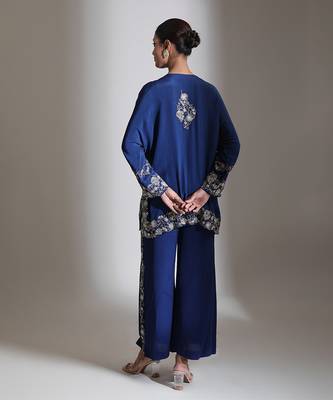 Blue embroidered crepe co ord set 3
