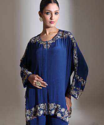 Blue embroidered crepe co ord set 4