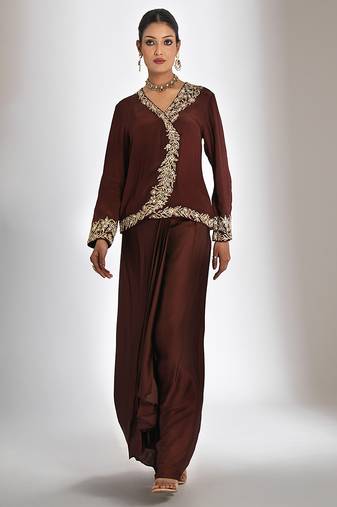 Brown embroidered crepe cross jacket skirt set