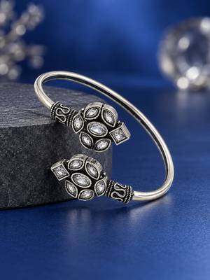 German silver clear color adjustable bracelet 2