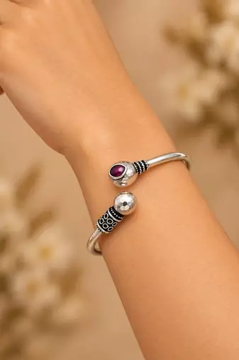 German silver snakehead wine stone adjustable kada bracelet