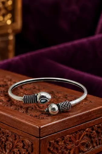 German silver snakehead mint green stone adjustable kada bracelet