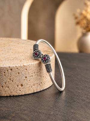 German silver oxidized floral motif red ruby kada bracelet 3