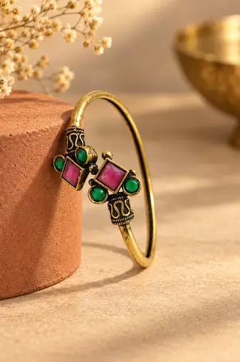 Gold plated geometric red green adjustable kada bracelet