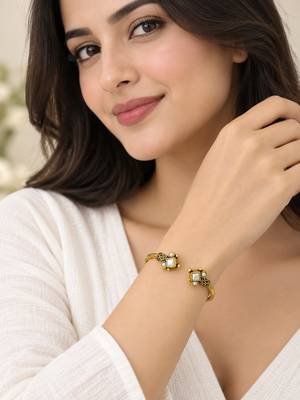 Gold plated geometric white adjustable kada bracelet 4