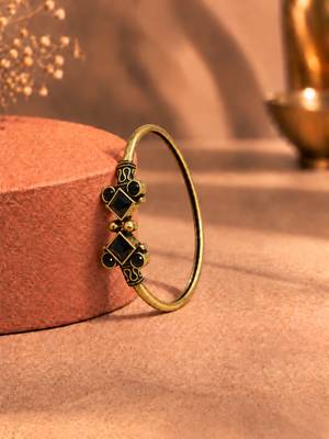 Gold plated geometric black adjustable kada bracelet 2