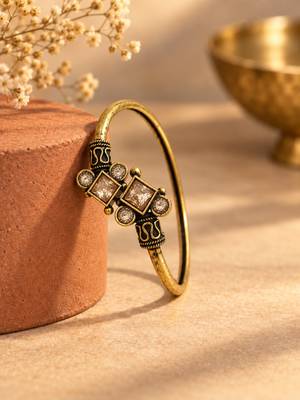 Gold plated geometric clear adjustable kada bracelet 2