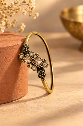 Gold plated geometric clear adjustable kada bracelet