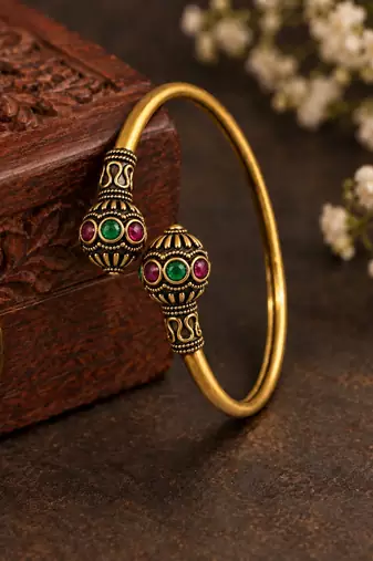 Gold plated red green adjustable kada bracelet