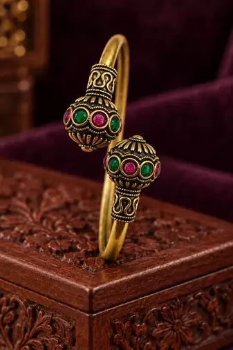 Gold plated red green adjustable kada bracelet