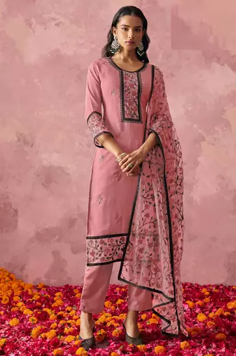 Pink georgette thread embroidery & sequins free size suit