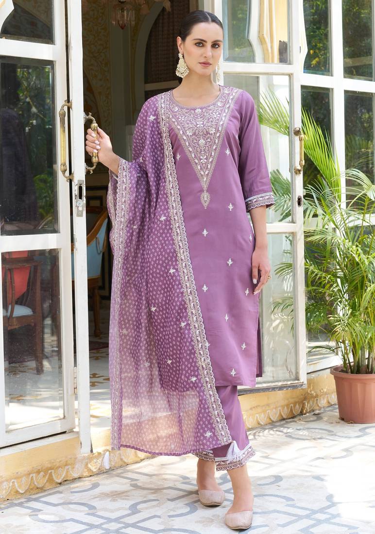 Pink silk blend embroidered free size suit