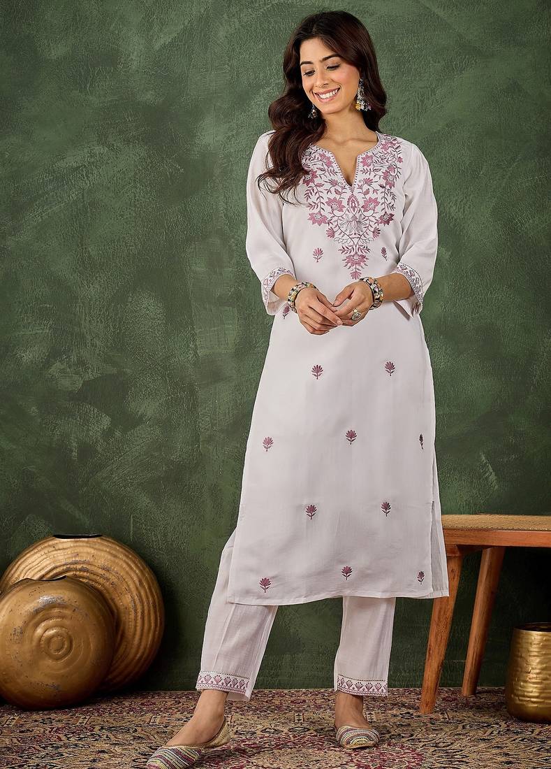 Grey silk blend thraed embroidered free size suit