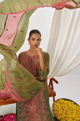 Green fancy fabric exquisite cut paste embroidery & sequin free size suit 2
