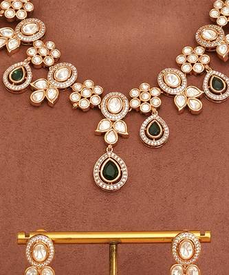 Gold plated royal green kundan necklace set 3