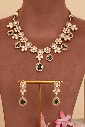 Gold plated royal green kundan necklace set