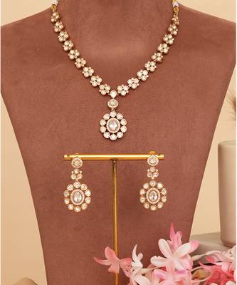 Gold plated heritage kundan necklace set 4