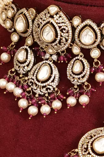 Gold plated ruby red kundan choker set