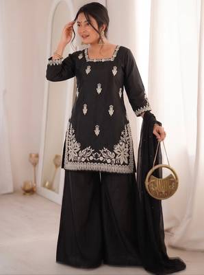 Black silk blend embroidered free size suit 1