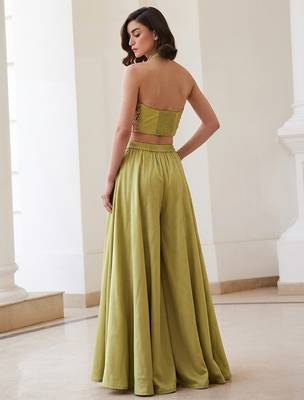 Green silk blend embroidered thread and sequins free size suit 4