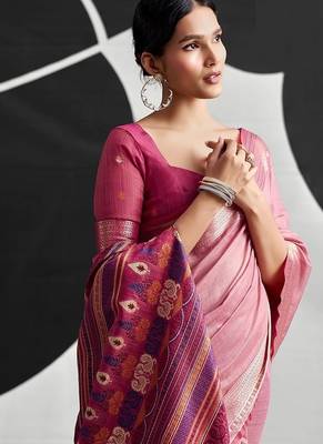 baby pink cotton blend woven pallu casul wear saree 3