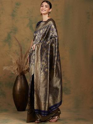 Navy-blue silk blend woven saree with zari work 5