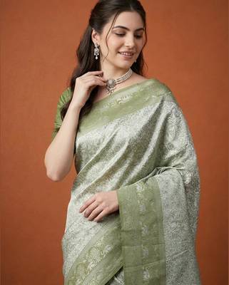 Olive silk blend woven saree with zari work 2