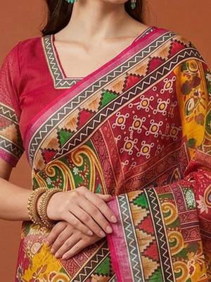 Multicolor silk blend printed saree with geometric print 2