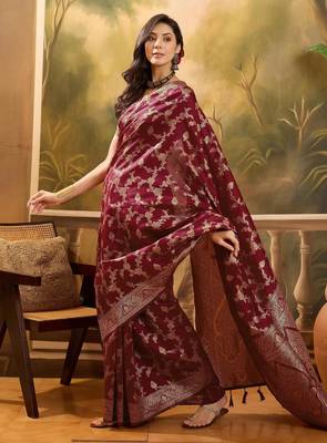 Maroon silk blend woven saree with zari work 5
