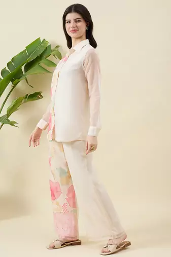 Women floral printed shirt with trousers co-ords