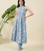 Women floral printed cotton a-line kurta with trousers
