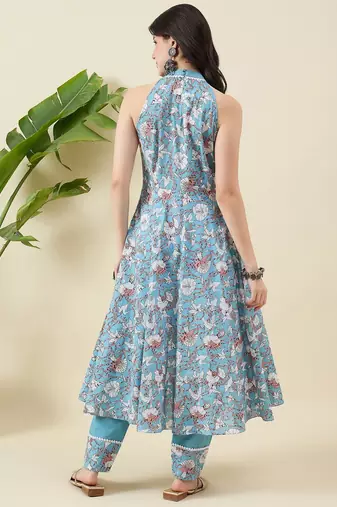 Women floral printed cotton a-line kurta with trousers