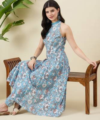 Women floral printed cotton a-line kurta with trousers 5