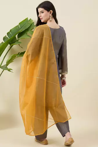 Women solid ethnic motifs round neck kurta with pand & dupatta
