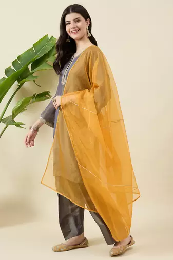 Women solid ethnic motifs round neck kurta with pand & dupatta