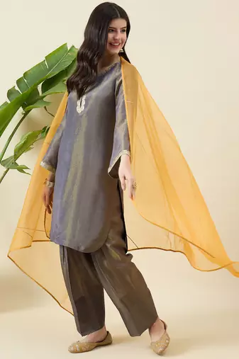 Women solid ethnic motifs round neck kurta with pand & dupatta